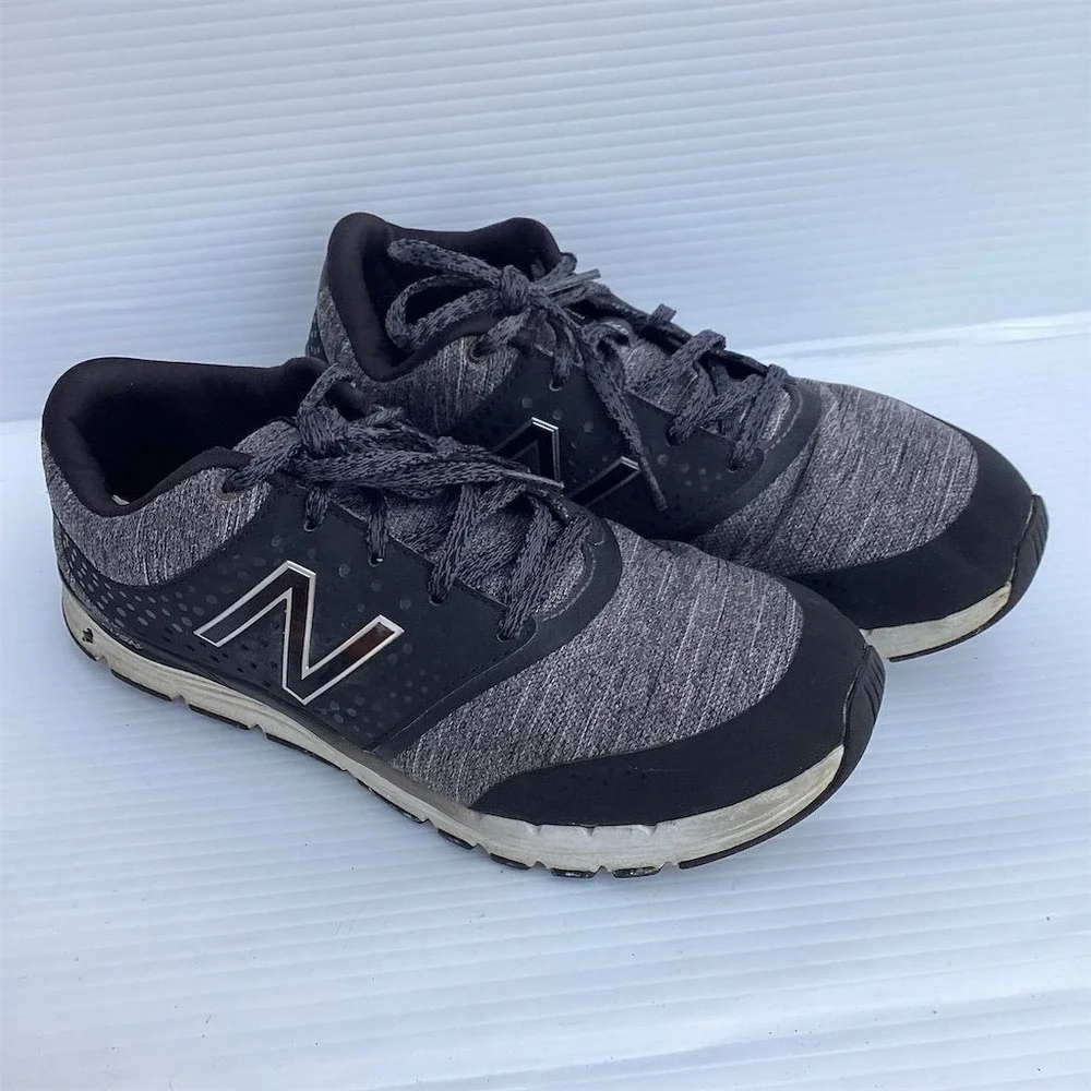 New Balance Women's 577 V4 Gray Walking Training Shoes Size 9.5